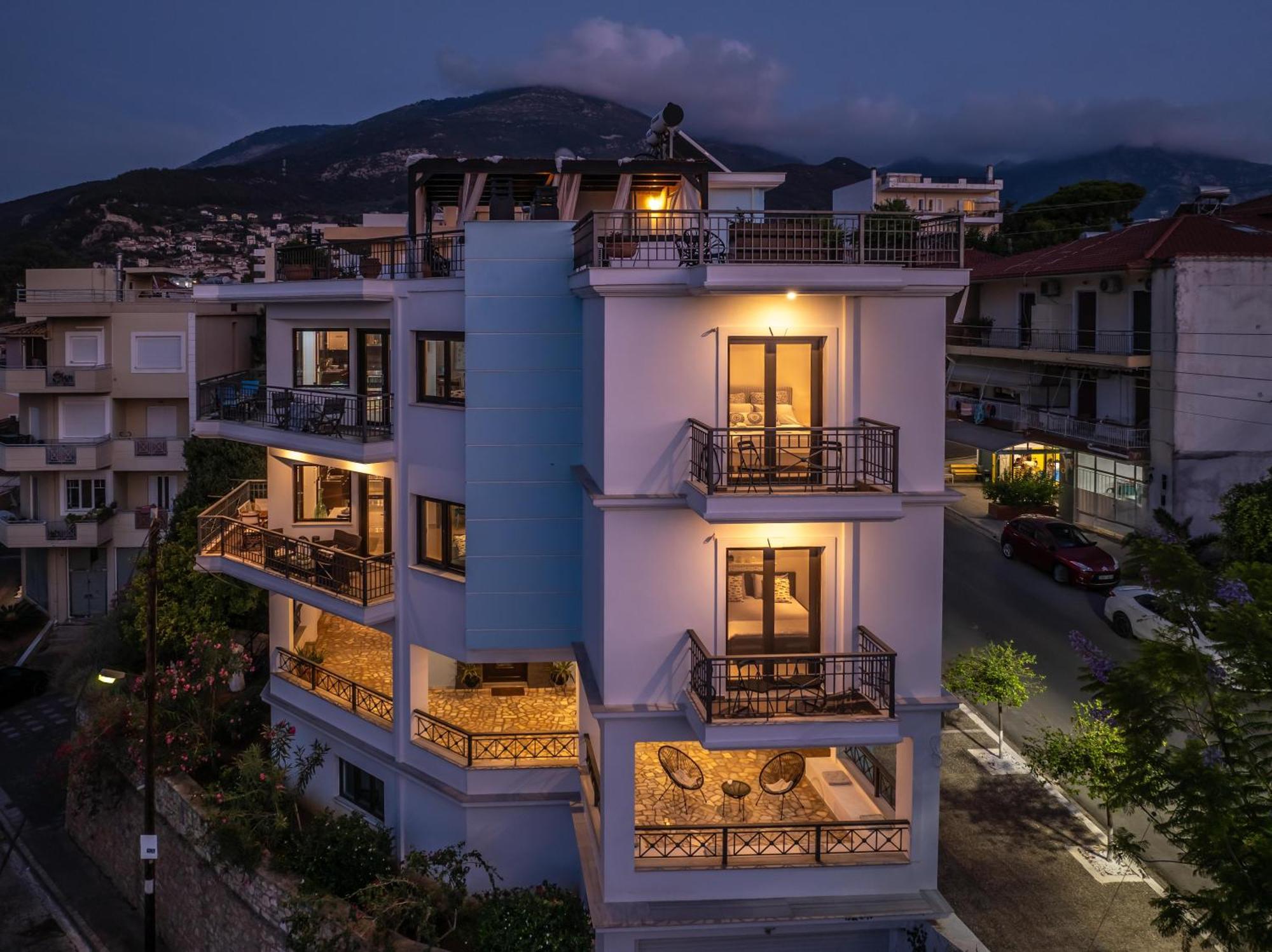 Magical Seaside Town Boutique Apts 2 Kyparissia Buitenkant foto